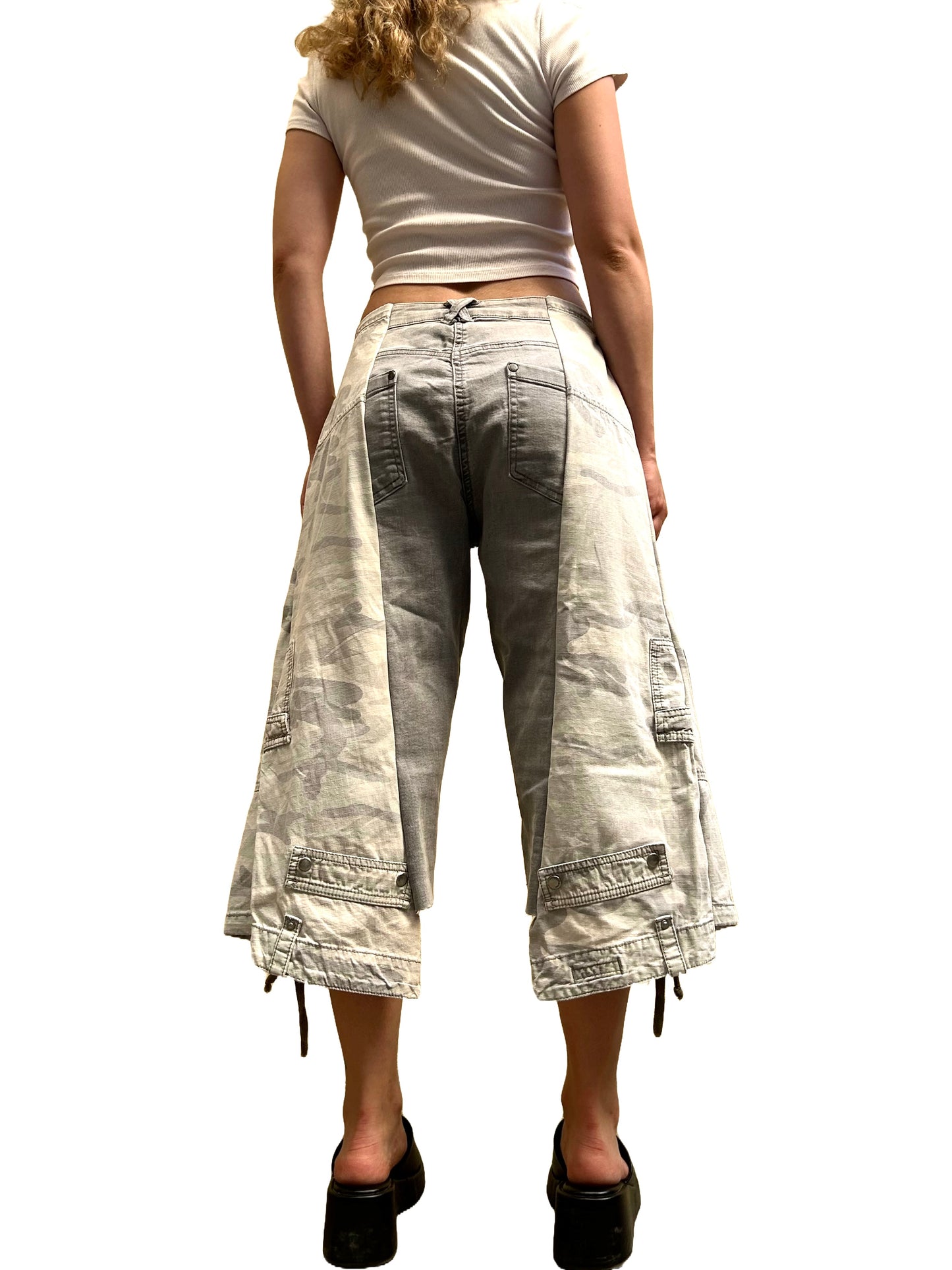 Camo jorts