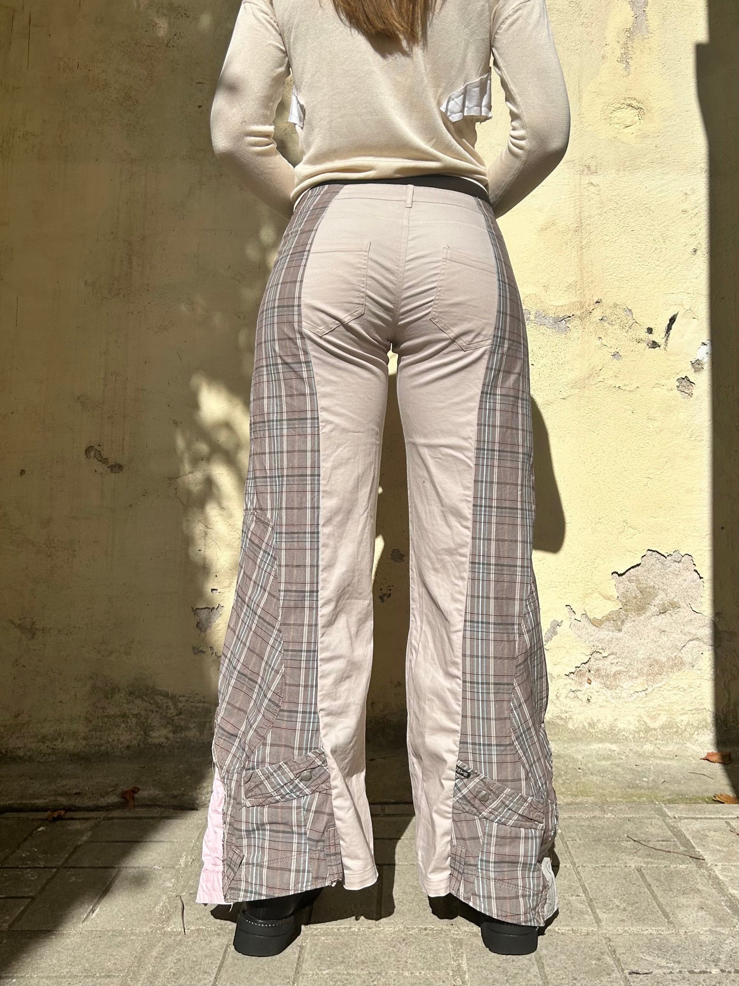 Cross pants