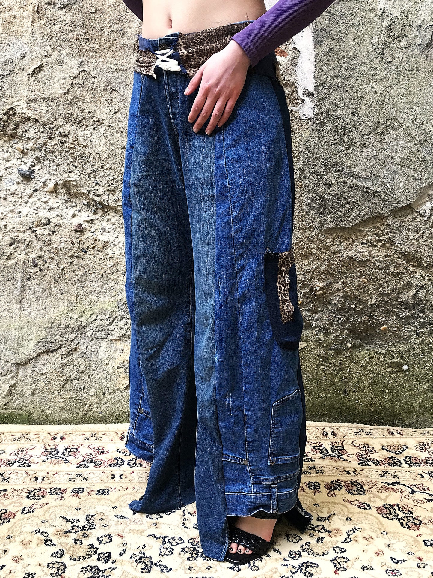 Leopard pocket jeans
