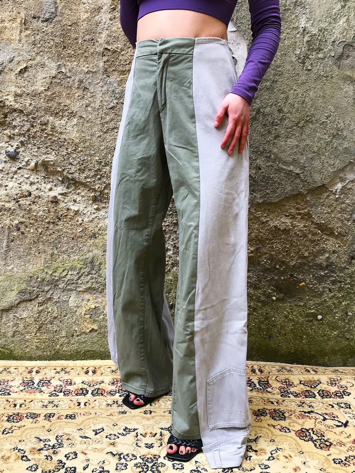 Subtle trousers