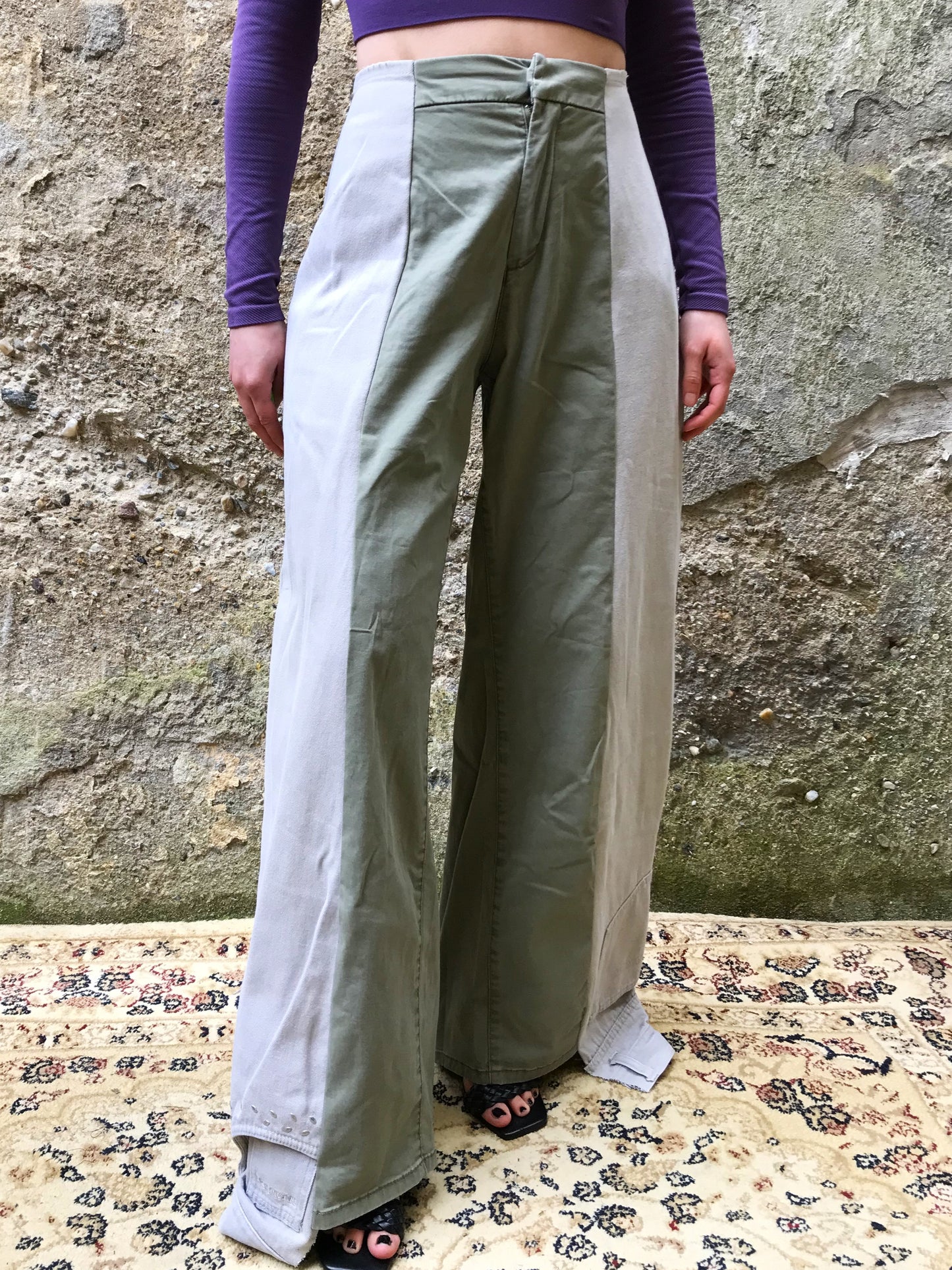 Subtle trousers