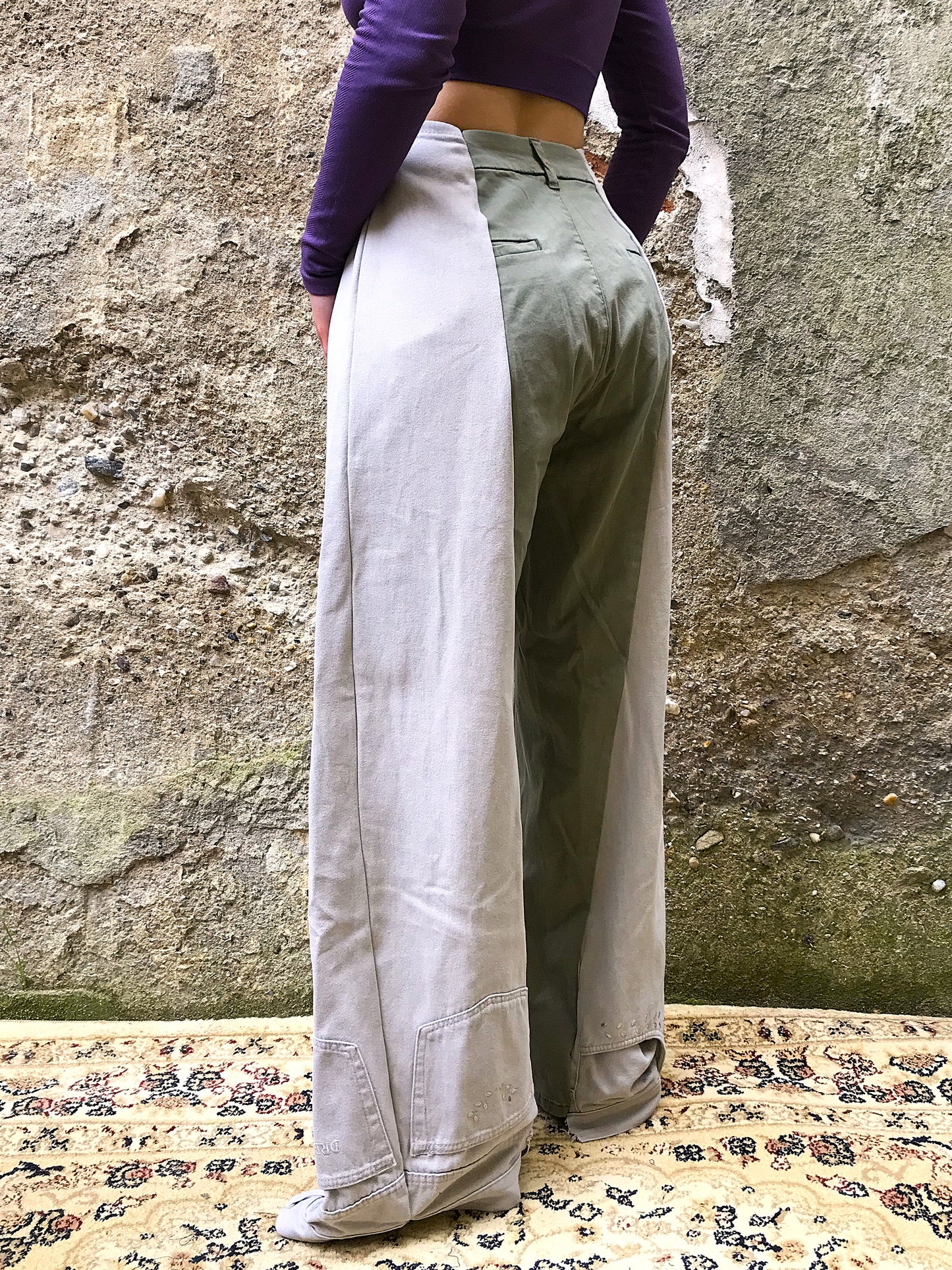 Subtle trousers