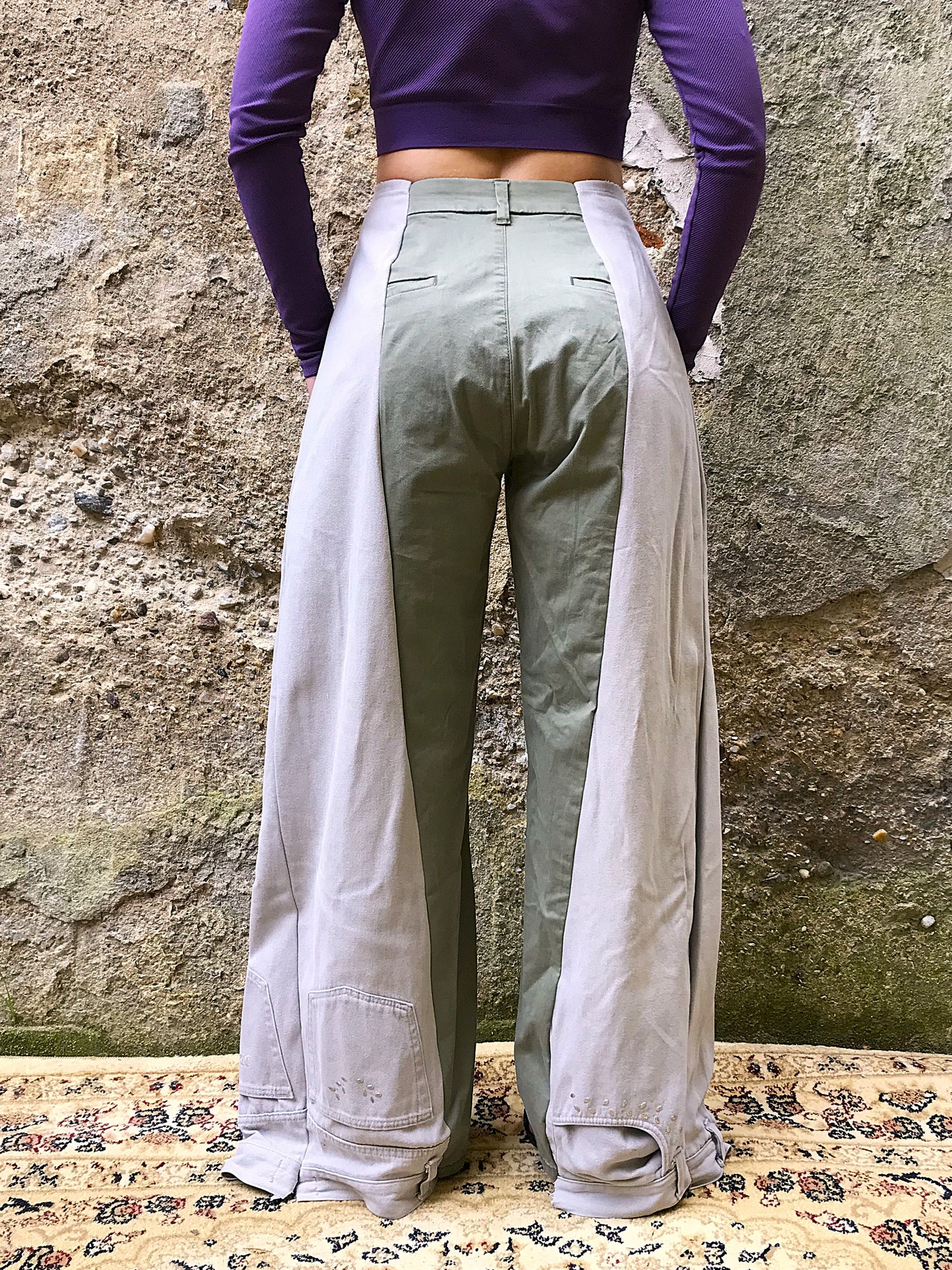 Subtle trousers