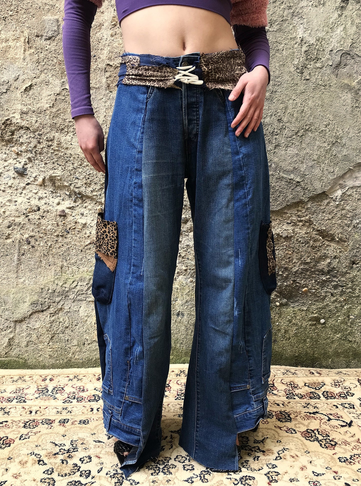Leopard pocket jeans