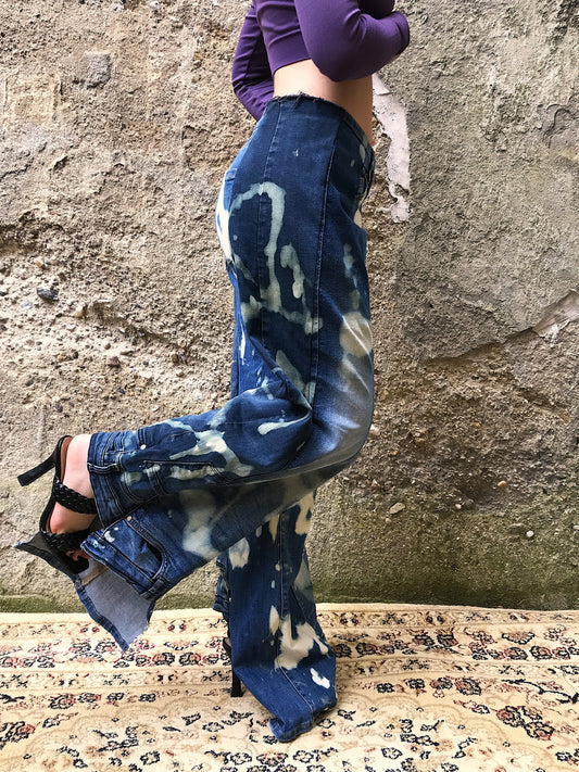 Bleaches jeans