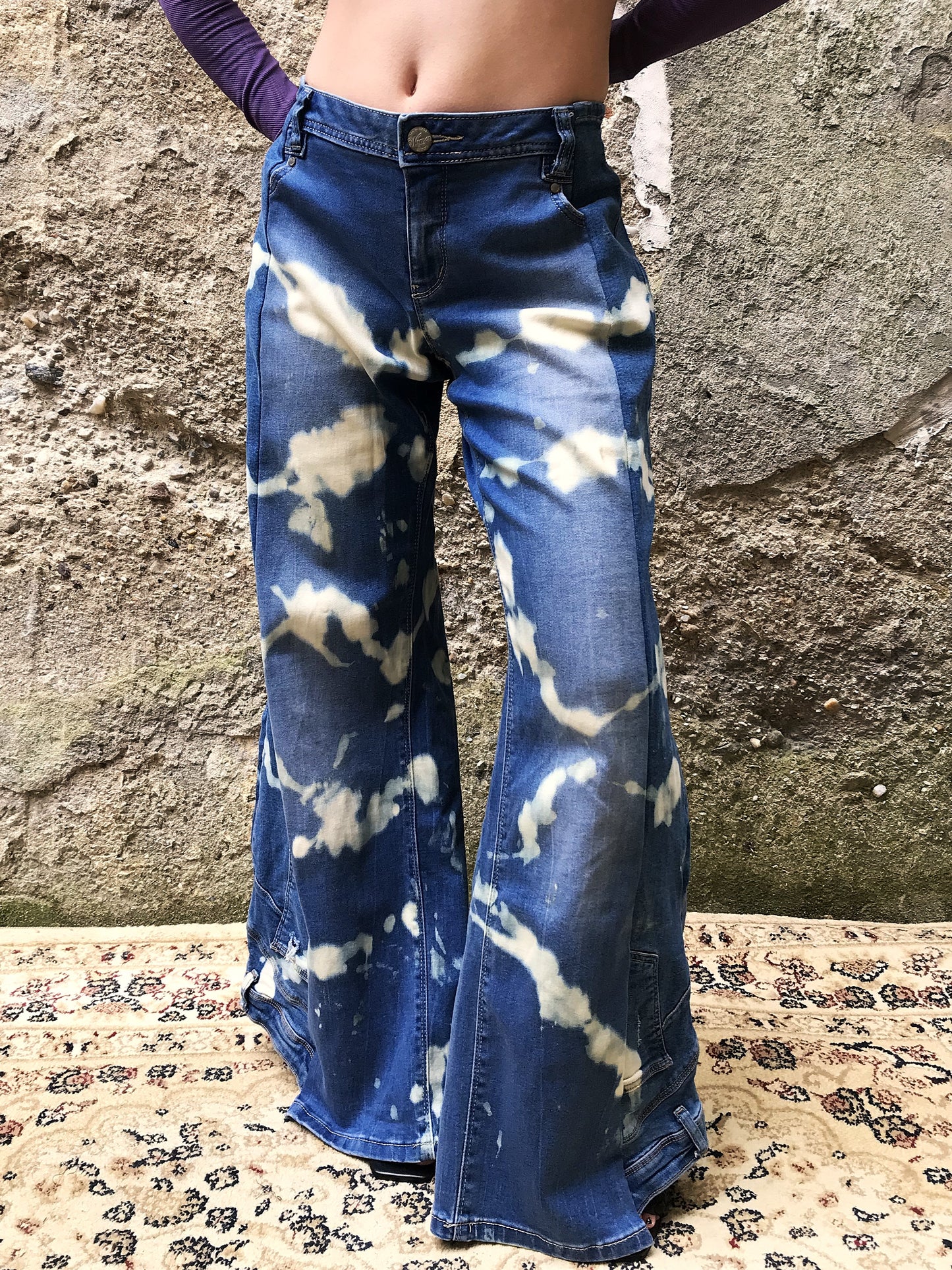 Bleaches jeans